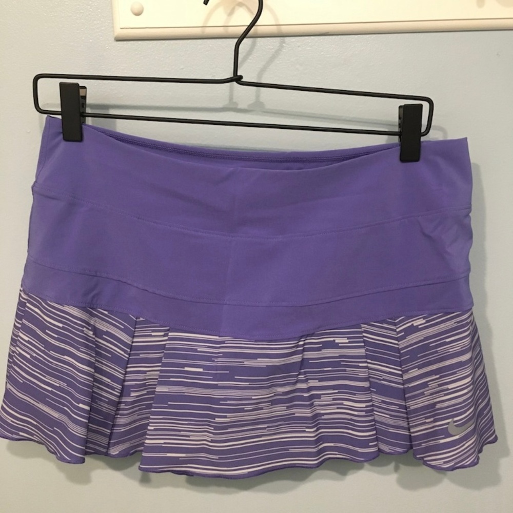 Nike Woman's Tennis Skirt/Skort